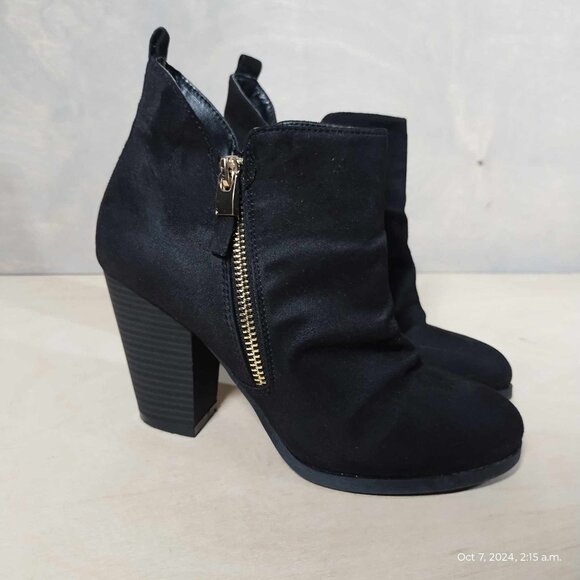 Call it Spring Heeled boot jet black ankle bootie with gold zippers curved toe - Picture 3 of 10